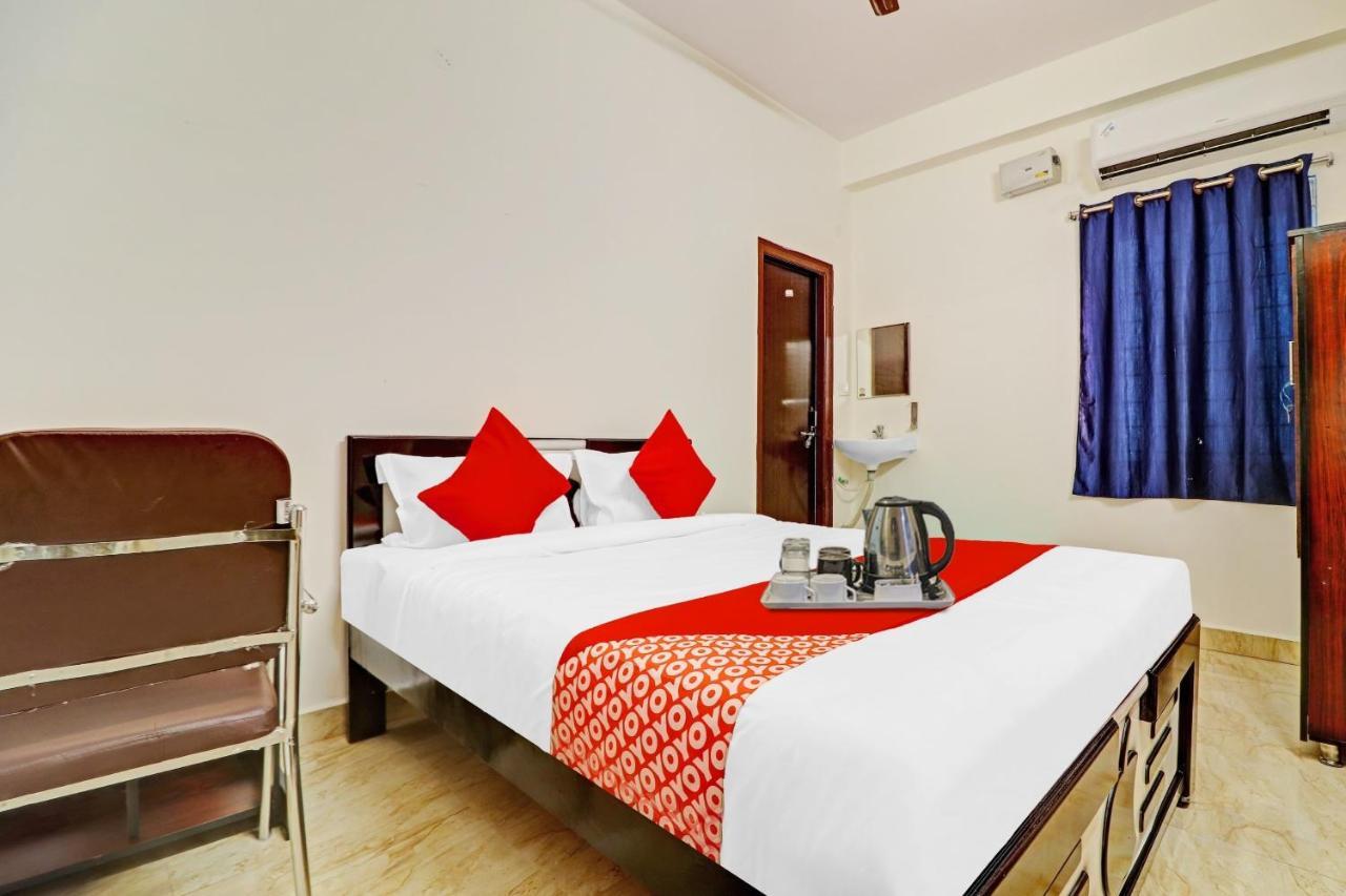 Oyo Happy Stay Hotels Hyderabad Ngoại thất bức ảnh
