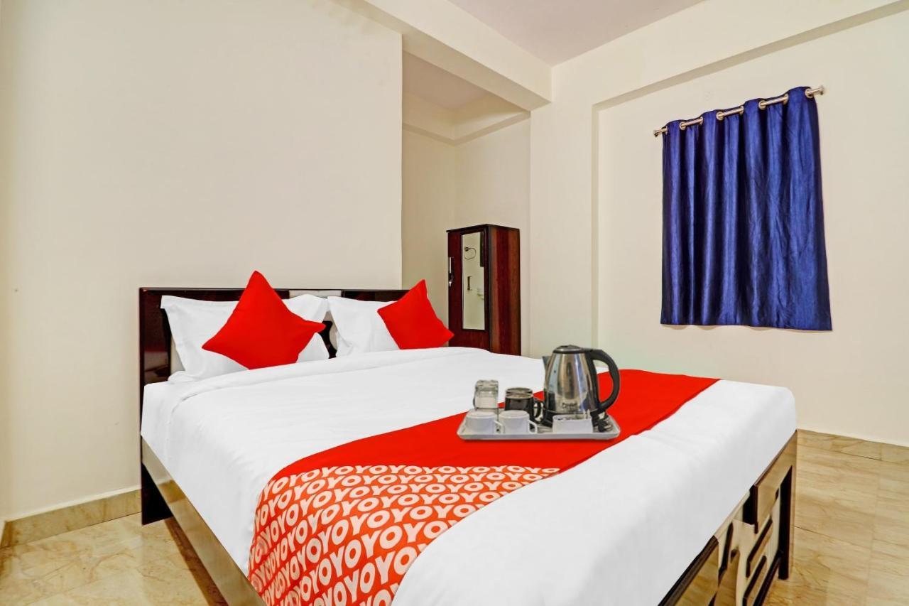 Oyo Happy Stay Hotels Hyderabad Ngoại thất bức ảnh